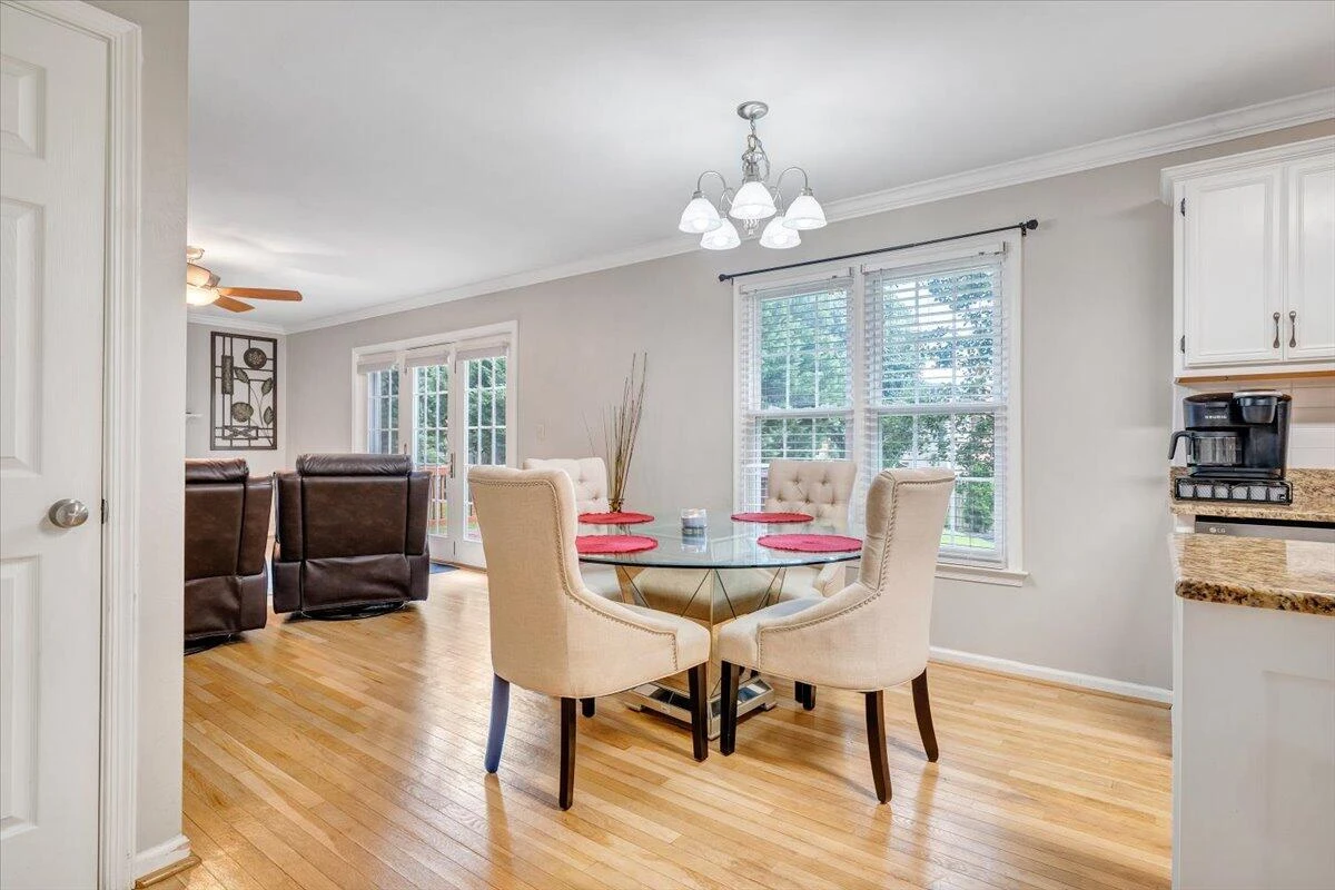 1809 Ashbury DR - Photo 16