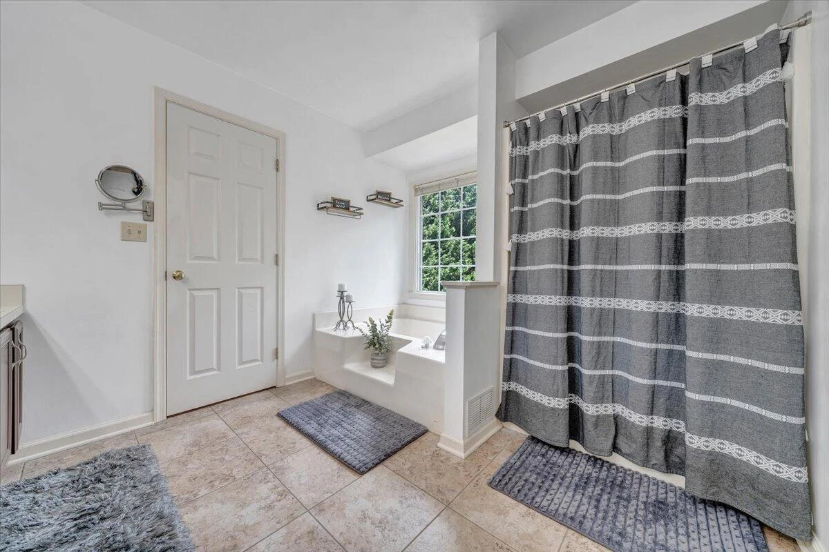 1809 Ashbury DR - Photo 27