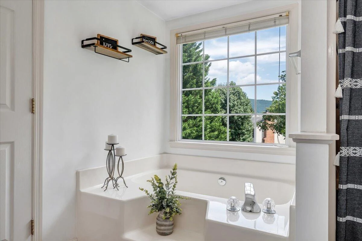 1809 Ashbury DR - Photo 28