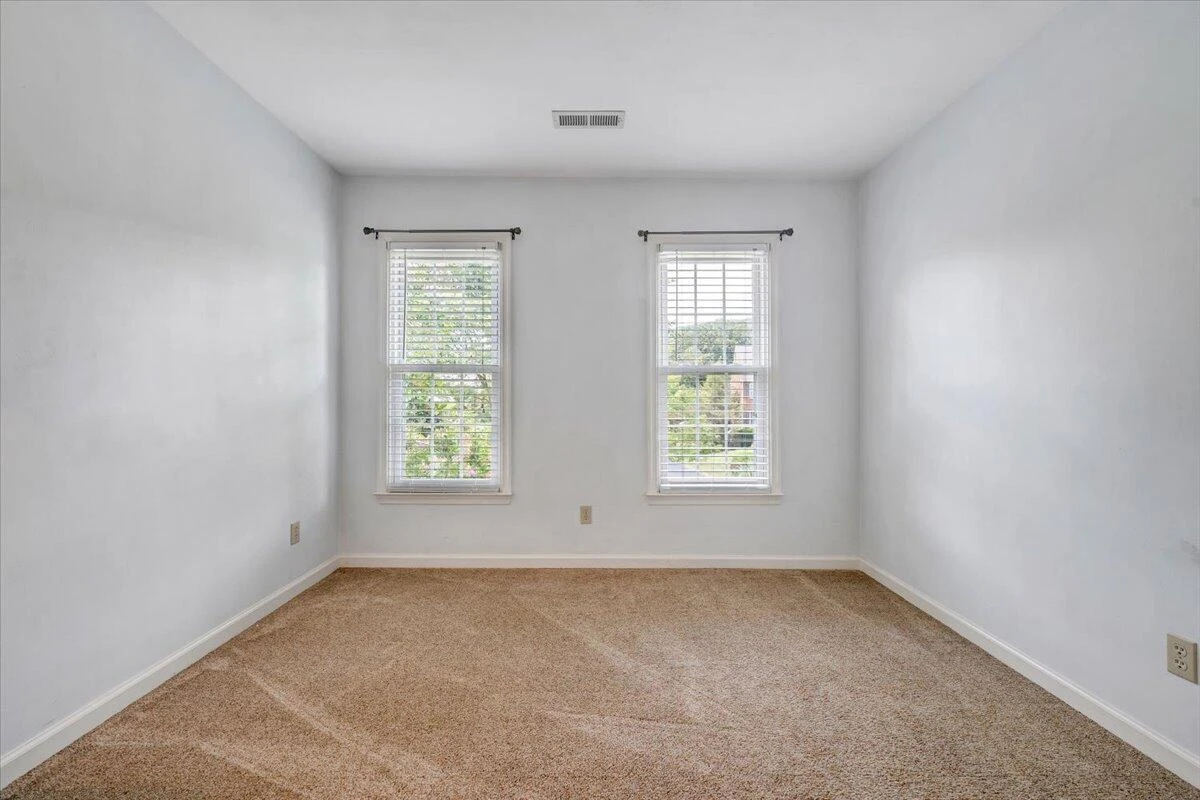 1809 Ashbury DR - Photo 34
