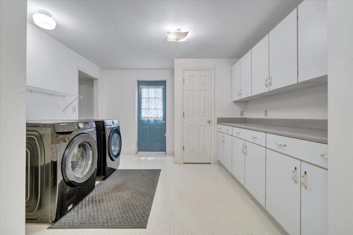1809 Ashbury DR - Photo 36