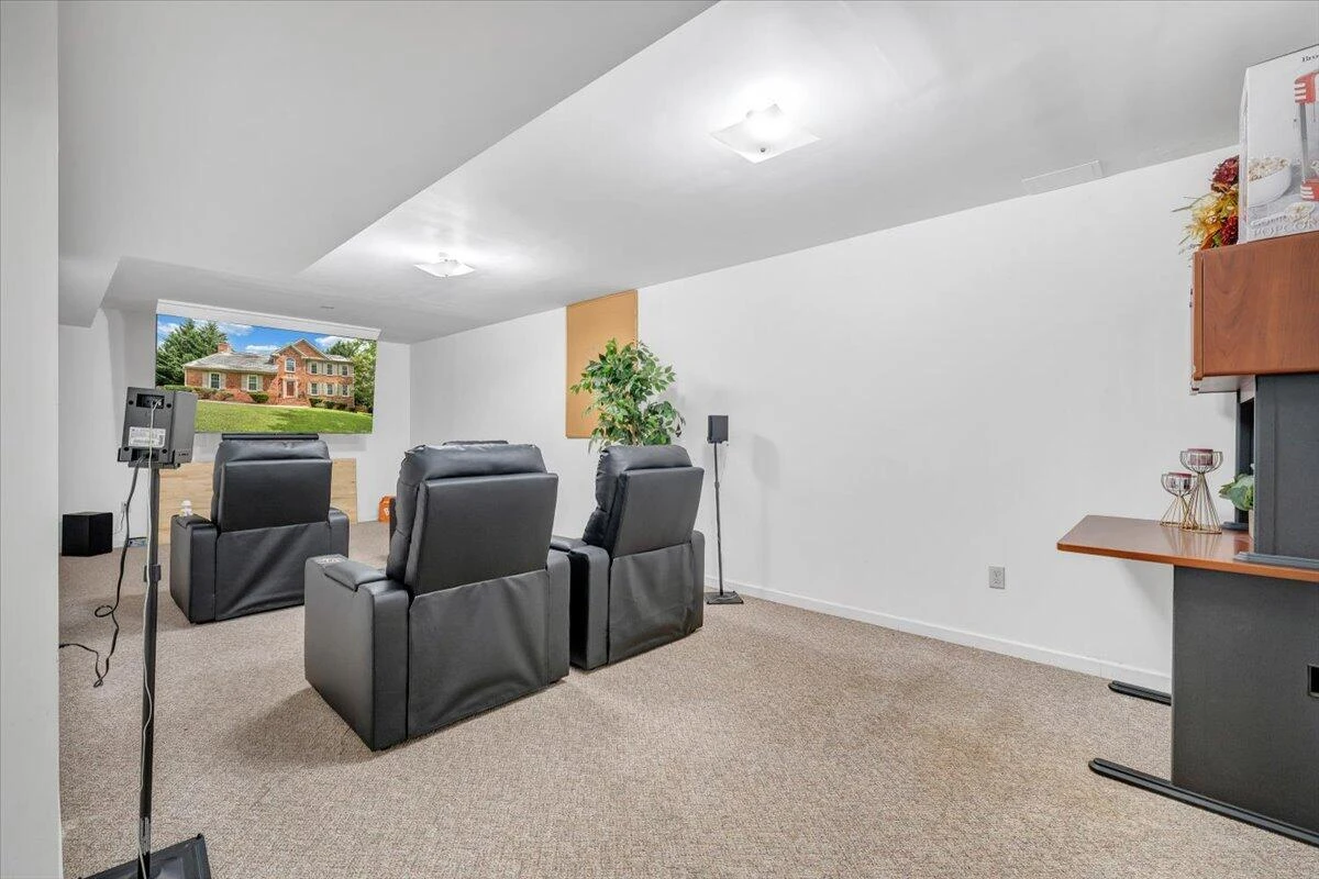 1809 Ashbury DR - Photo 43
