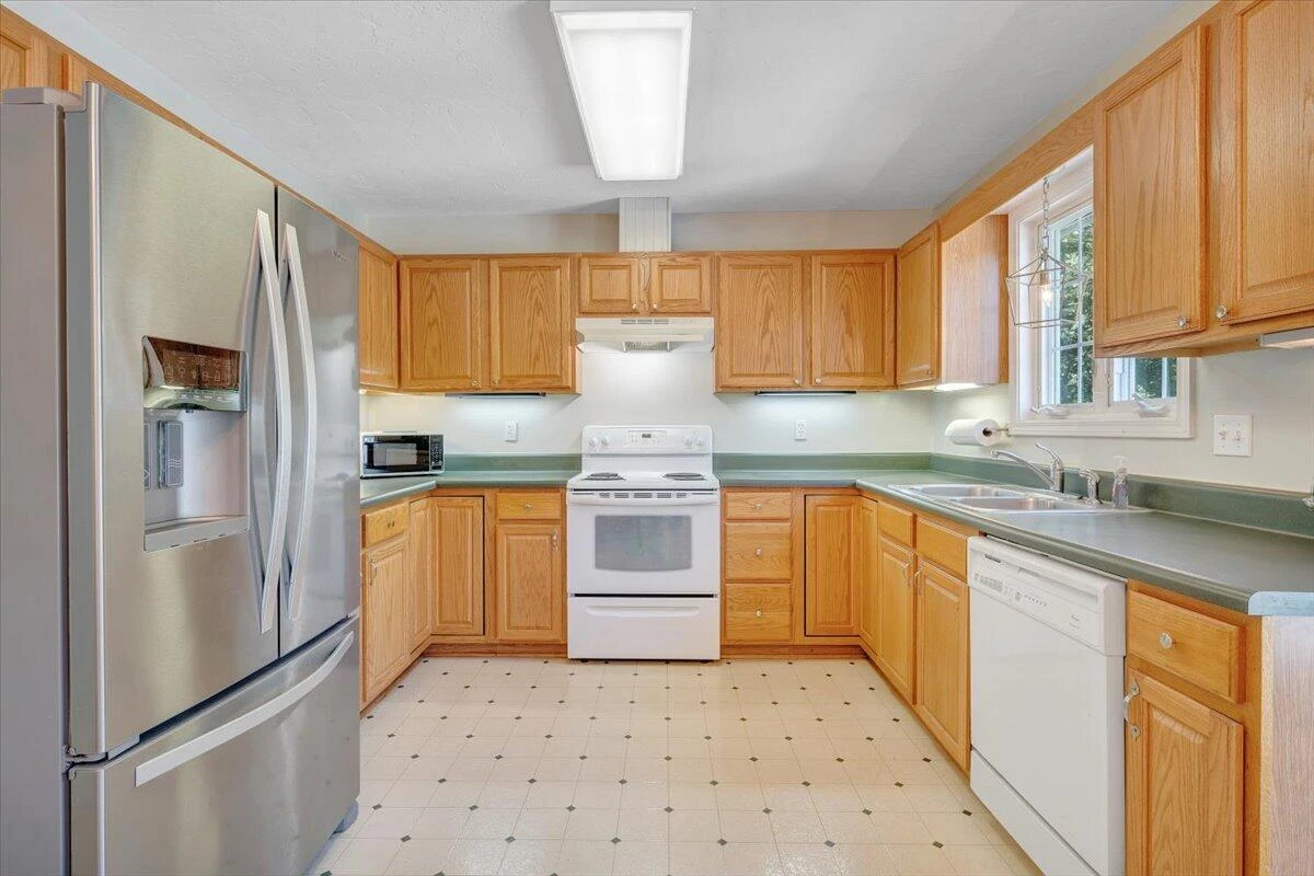2043 Mulberry ST - Photo 11