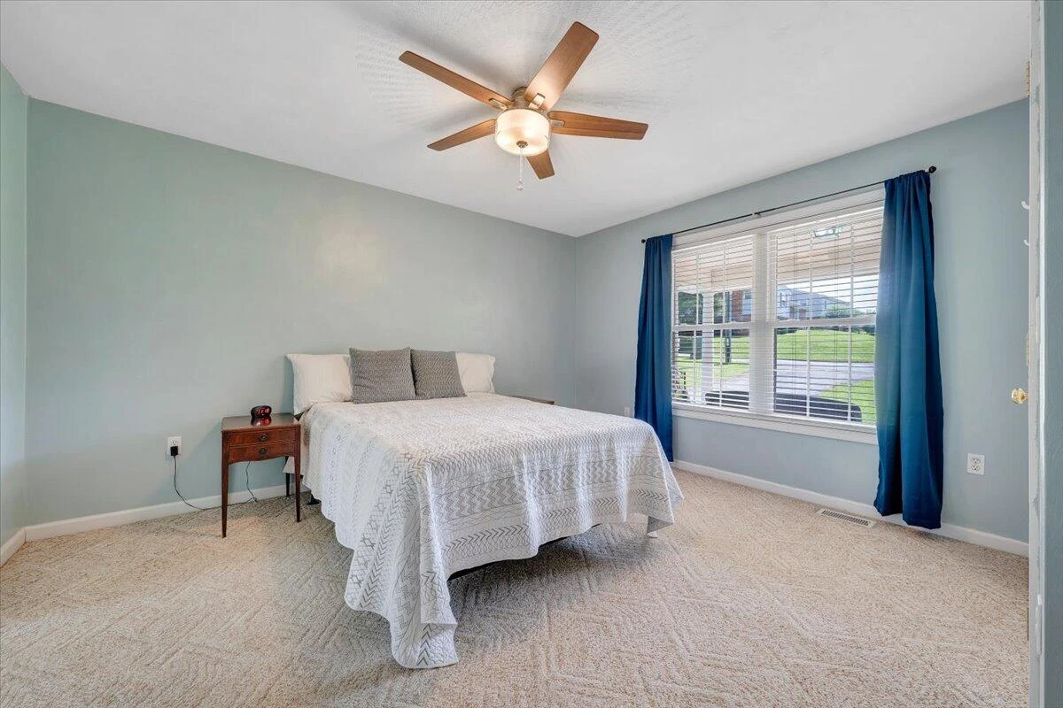 2043 Mulberry ST - Photo 17