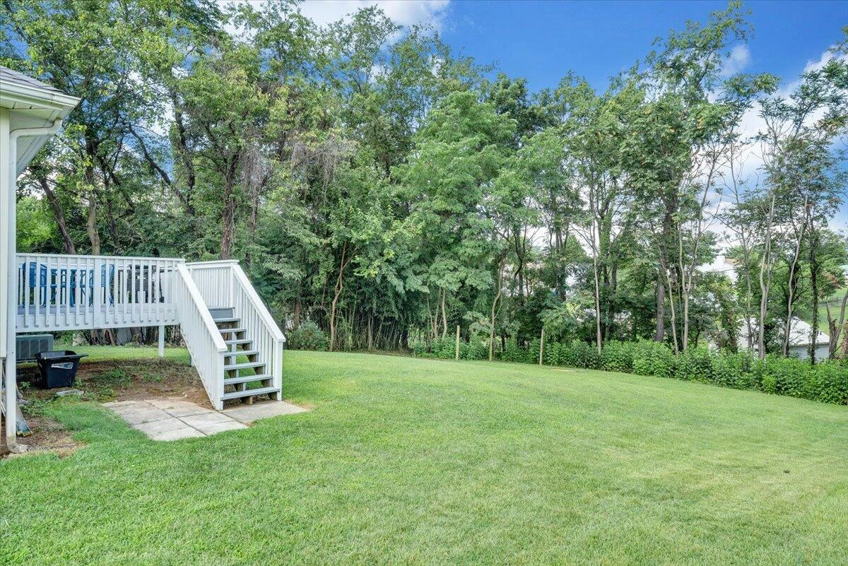 2043 Mulberry ST - Photo 32