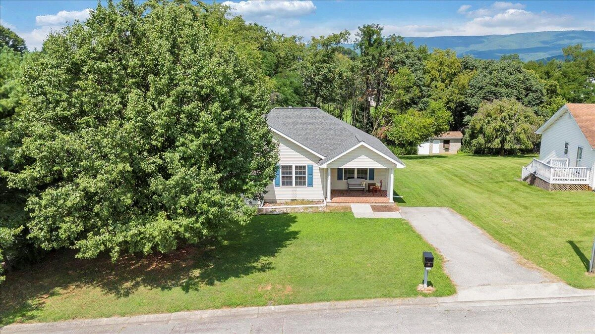2043 Mulberry ST - Photo 45