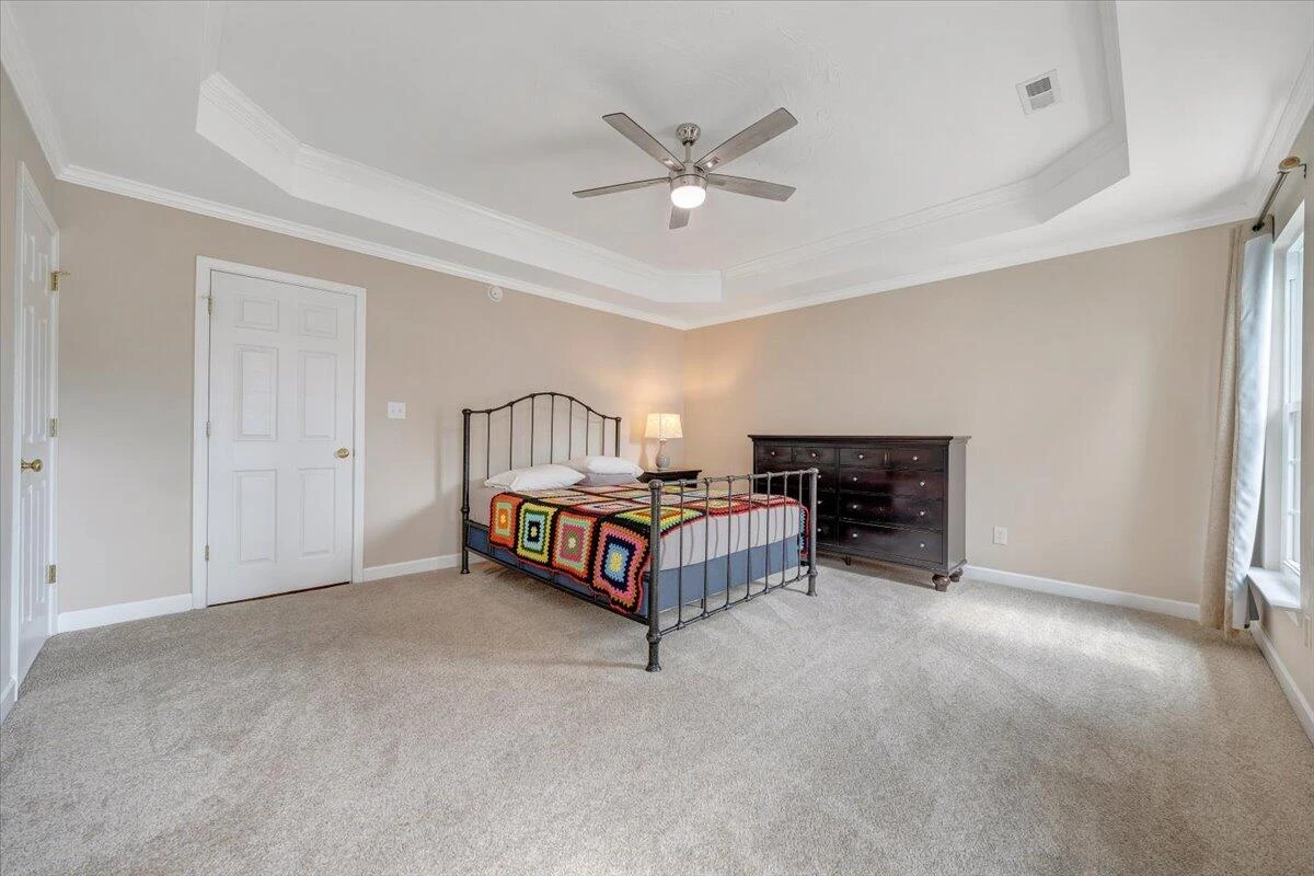 1380 Crutchfield ST - Photo 26