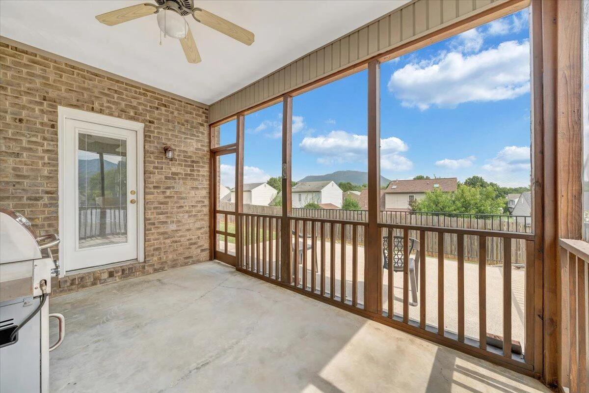 1380 Crutchfield ST - Photo 38