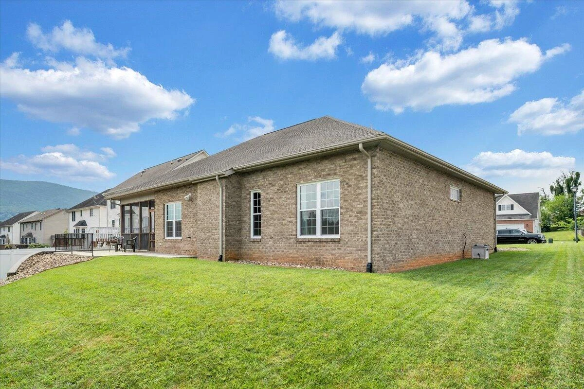 1380 Crutchfield ST - Photo 41