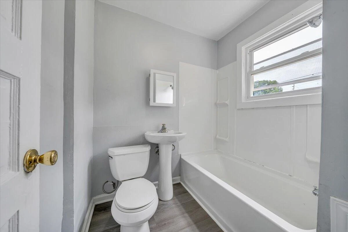 1304 Dale AVE - Photo 12