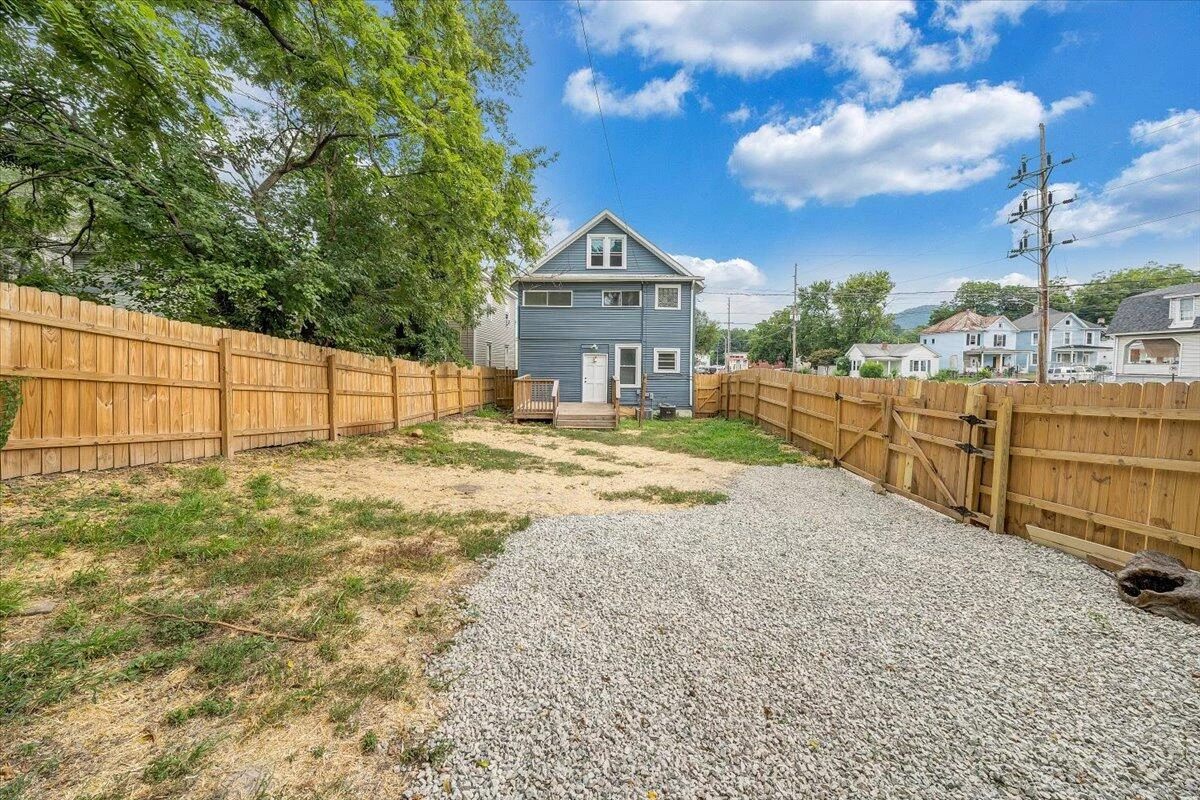 1304 Dale AVE - Photo 32