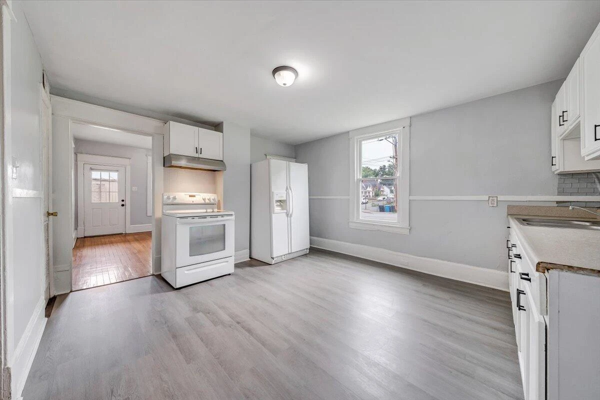 1304 Dale AVE - Photo 7