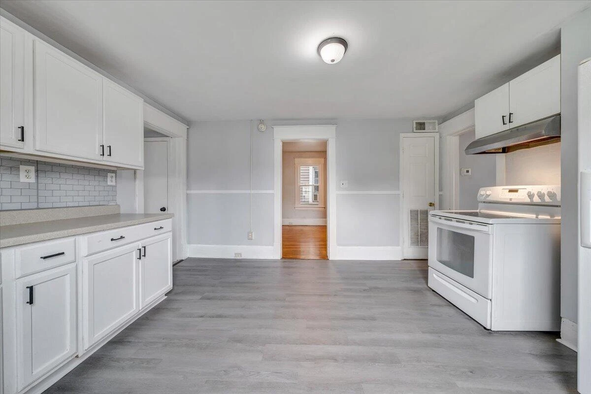 1304 Dale AVE - Photo 8