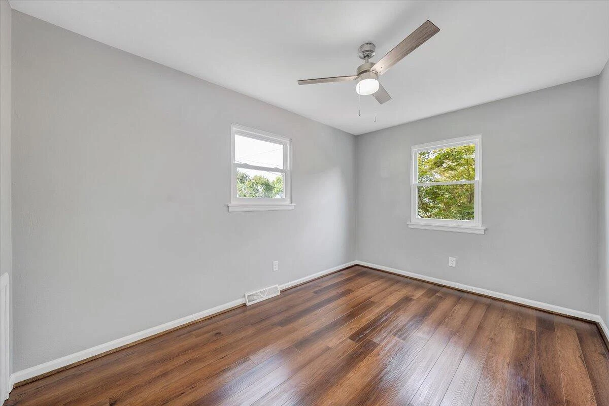 4235 Tennessee AVE - Photo 20