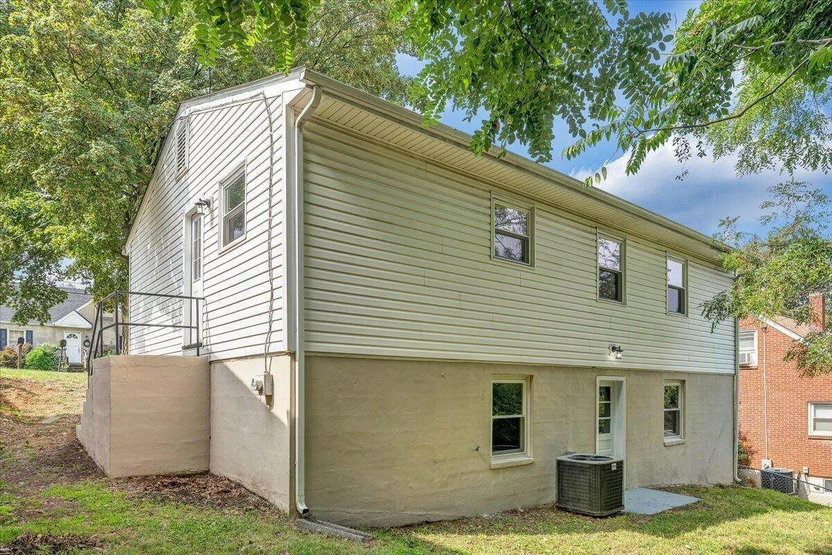 4235 Tennessee AVE - Photo 29