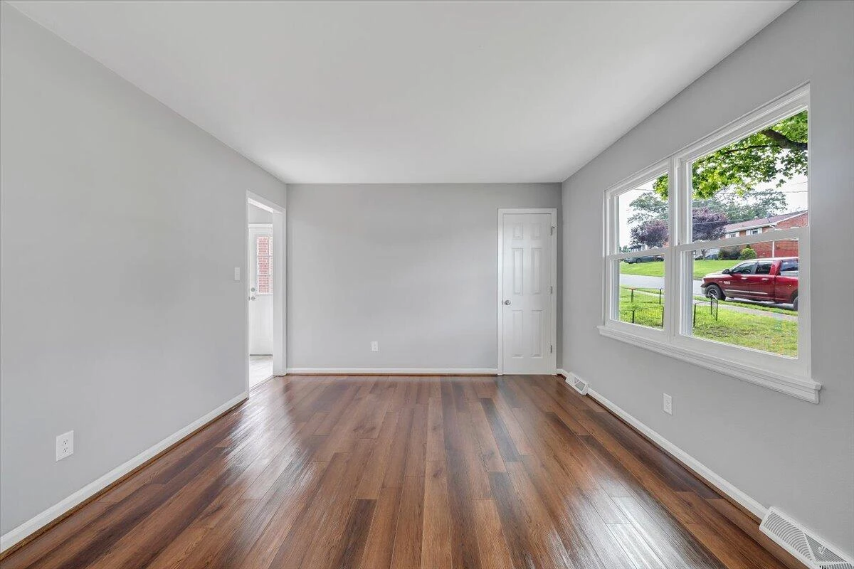 4235 Tennessee AVE - Photo 9