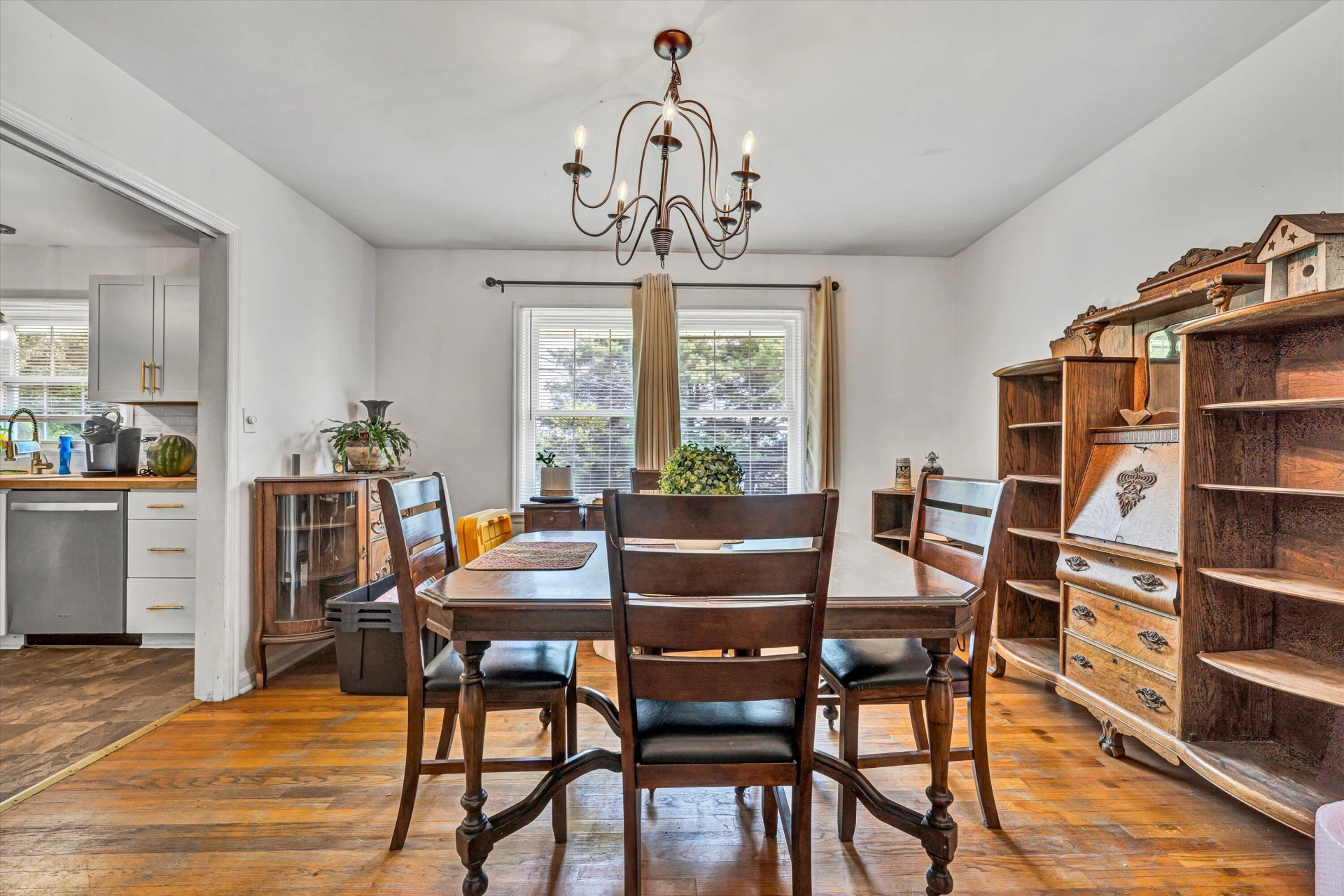 917 Colbourne AVE - Photo 13