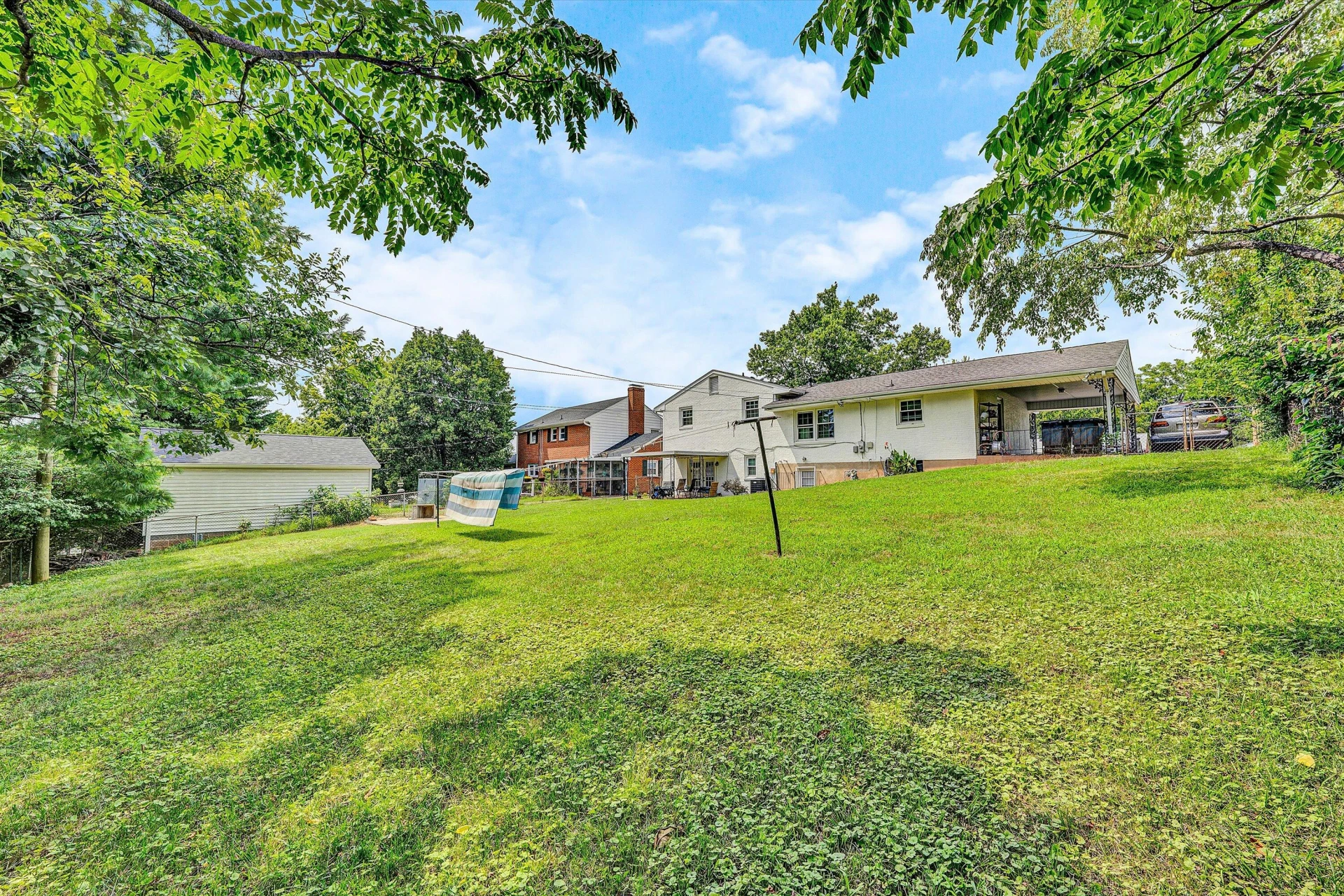 917 Colbourne AVE - Photo 35