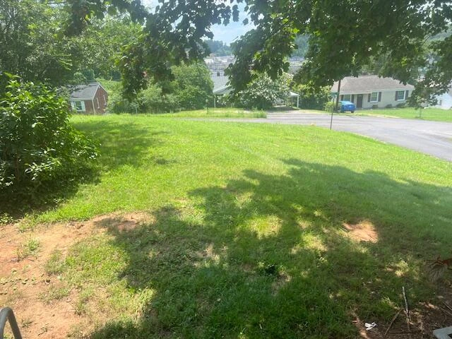 1014 Tahoe DR - Photo 10