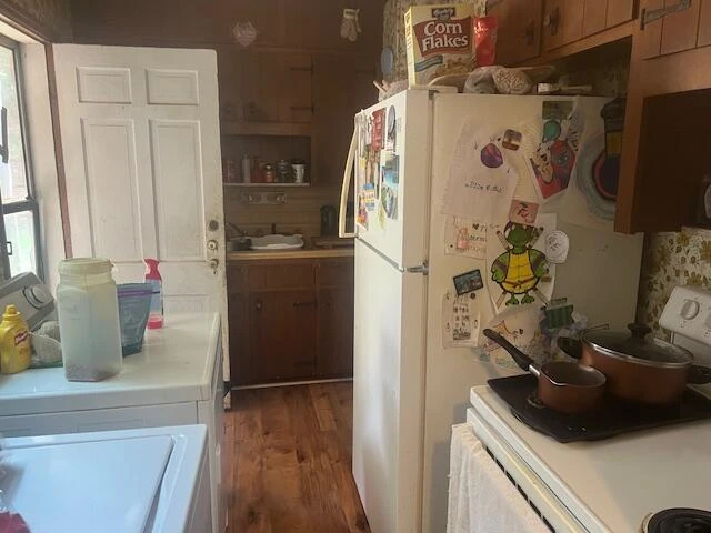 1014 Tahoe DR - Photo 3