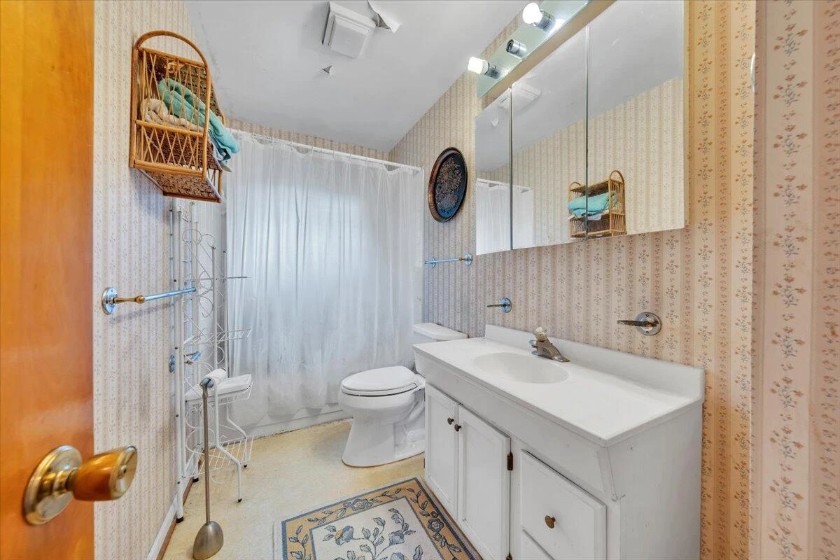 5116 Woodlawn RD - Photo 16