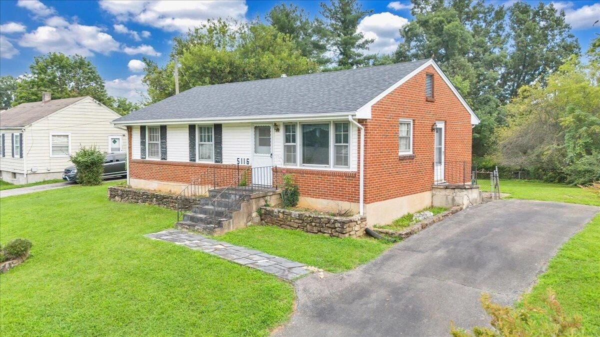 5116 Woodlawn RD - Photo 2