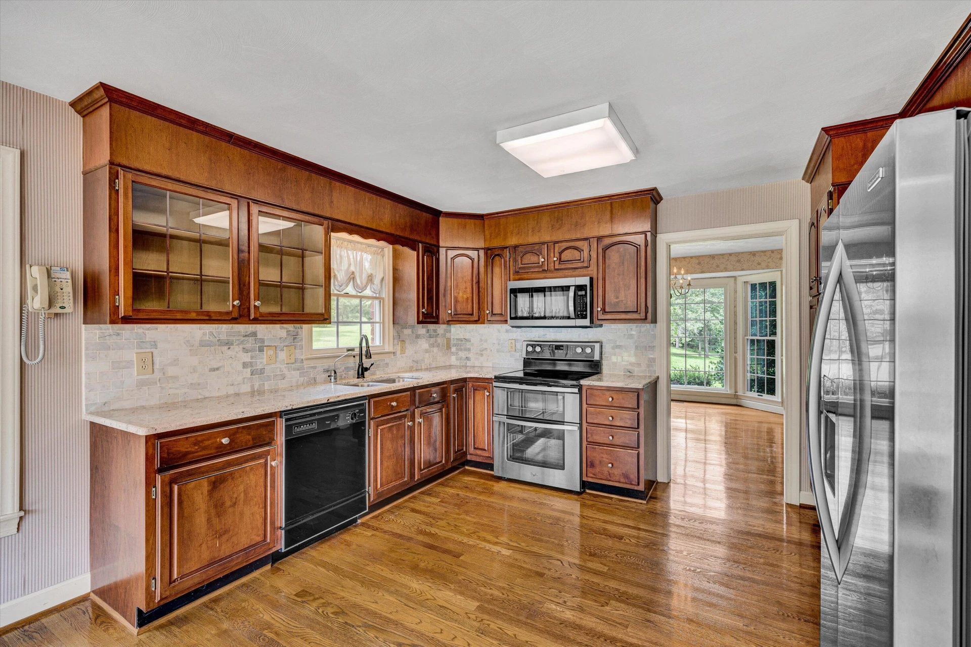 433 Rollingwood CT - Photo 13