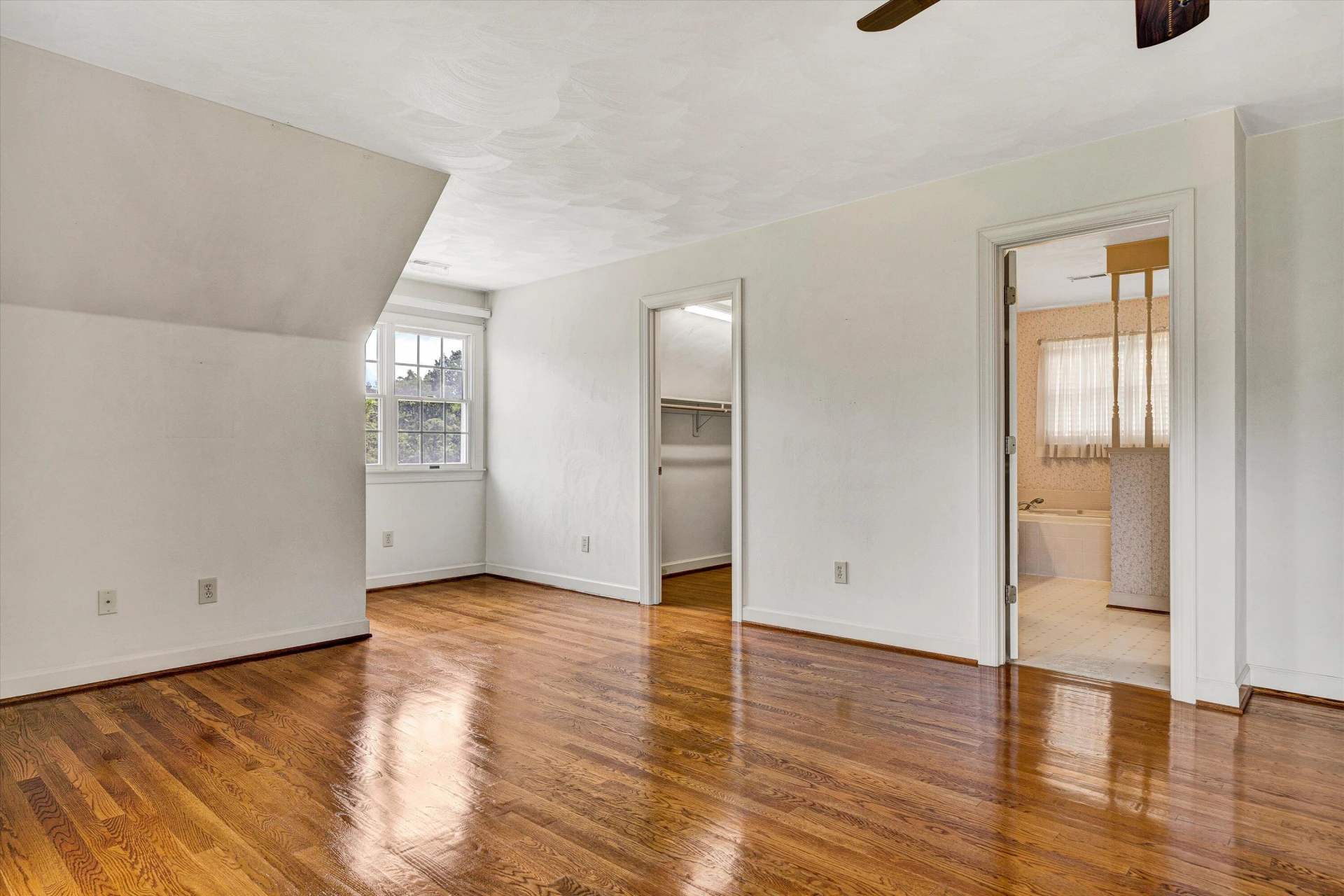 433 Rollingwood CT - Photo 28