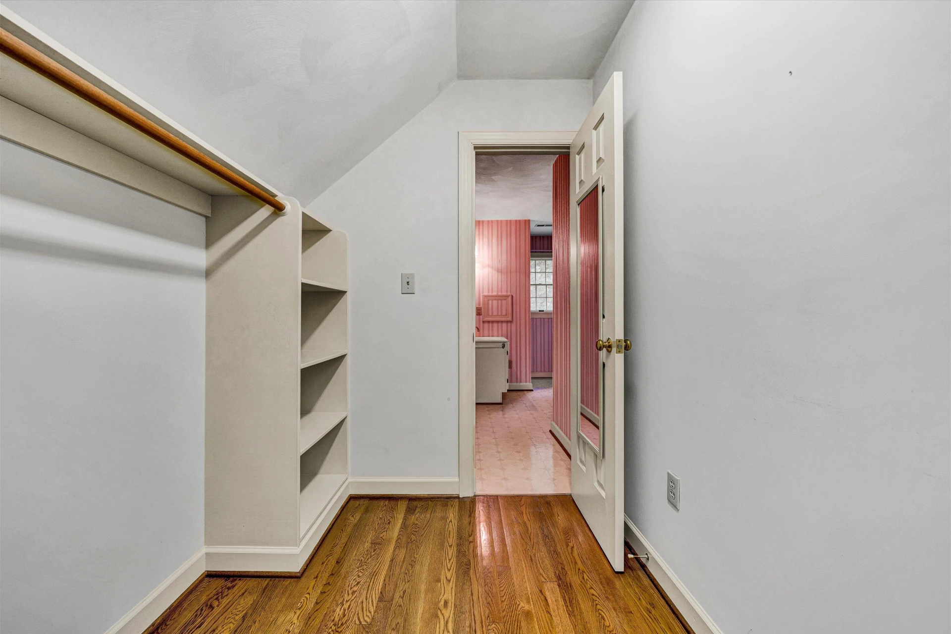 433 Rollingwood CT - Photo 36