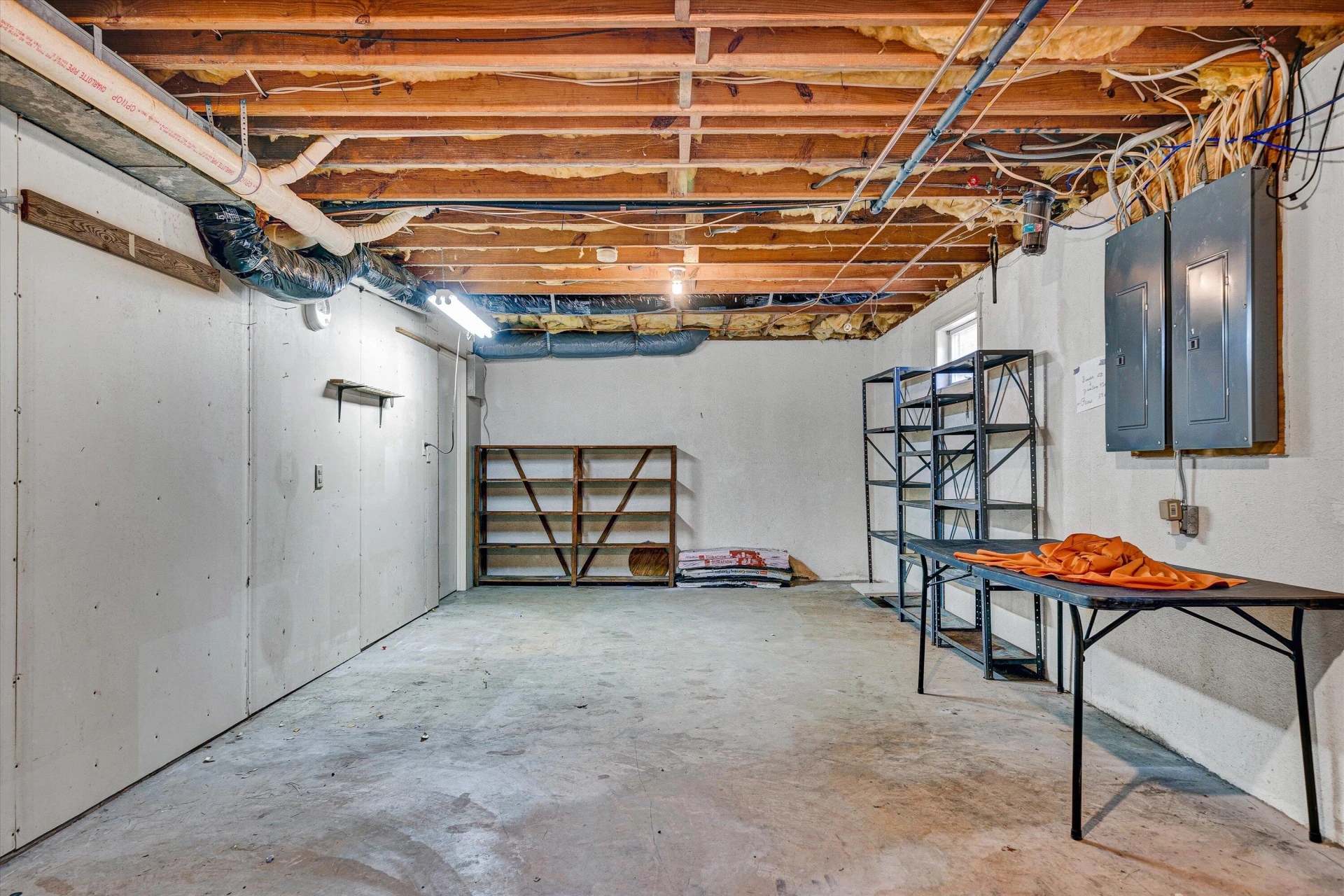 433 Rollingwood CT - Photo 38