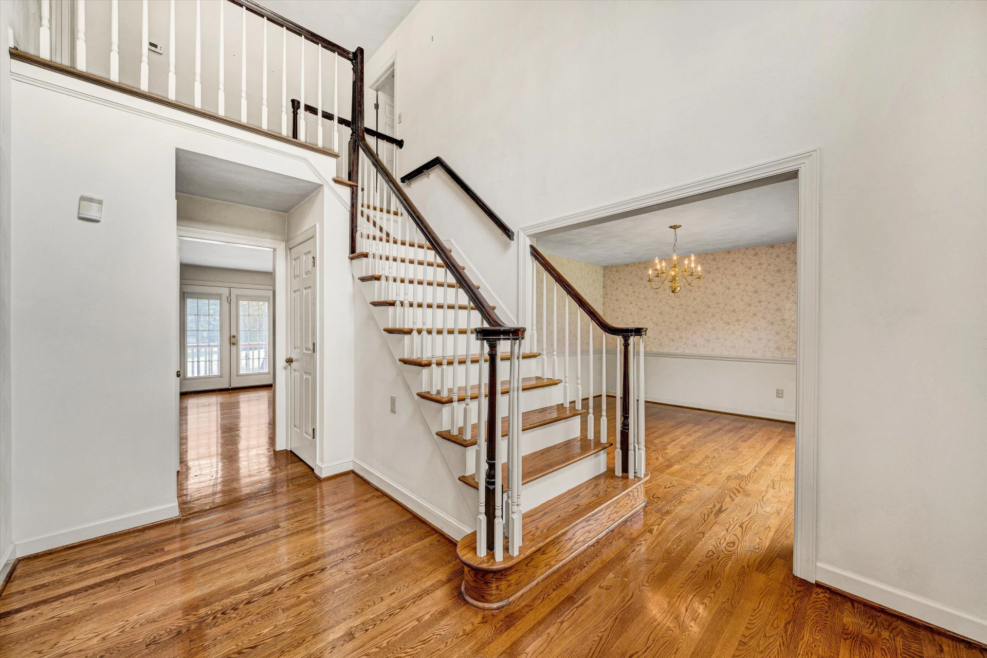 433 Rollingwood CT - Photo 5
