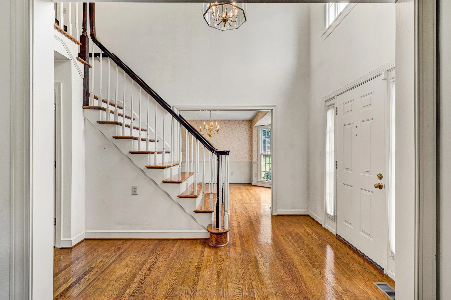 433 Rollingwood CT - Photo 6