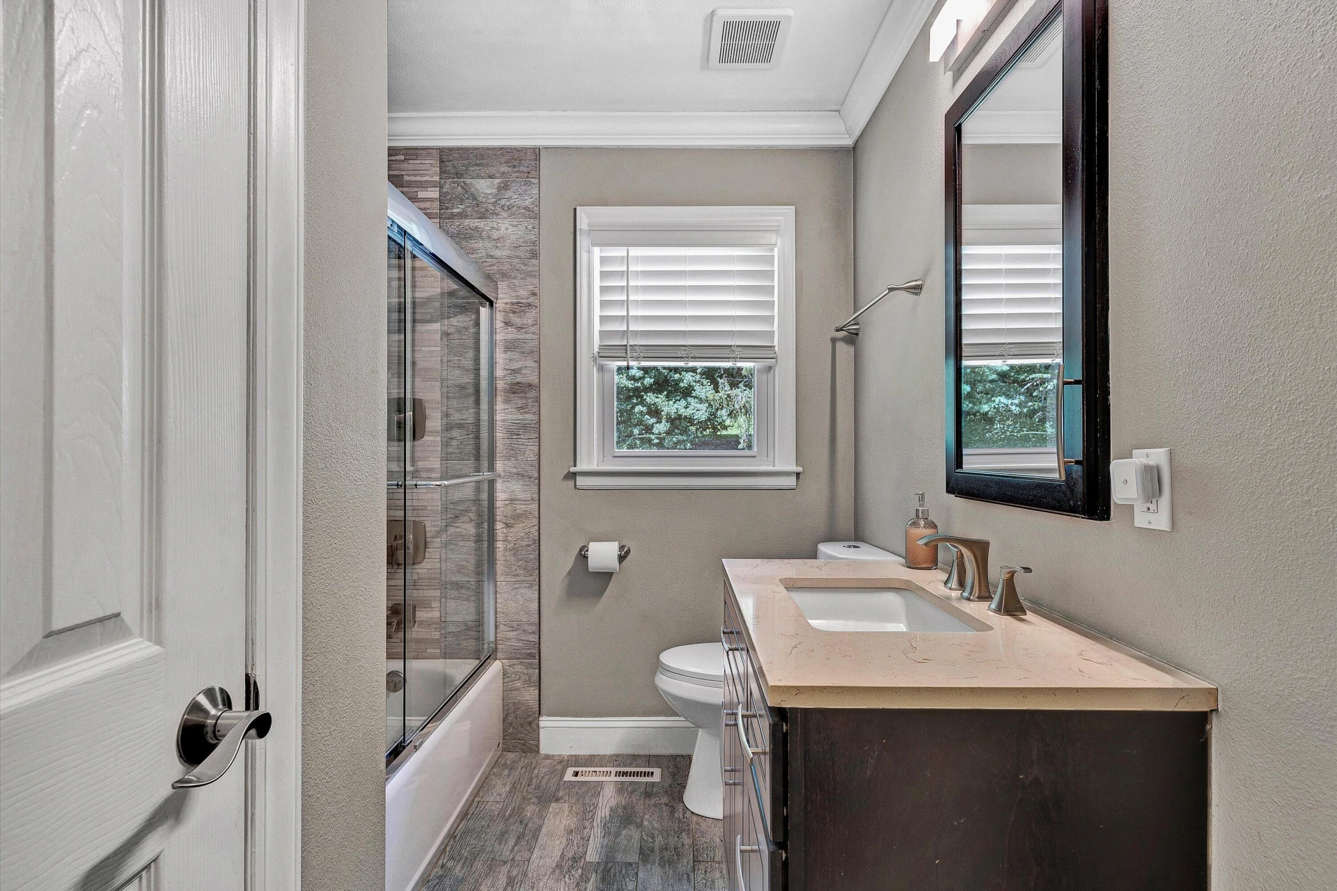 2332 Rutrough RD - Photo 10