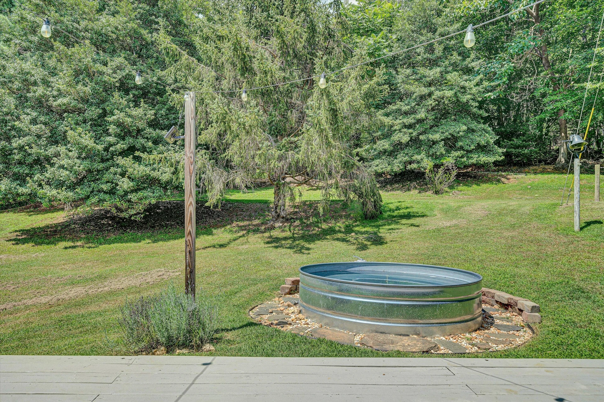 2332 Rutrough RD - Photo 27
