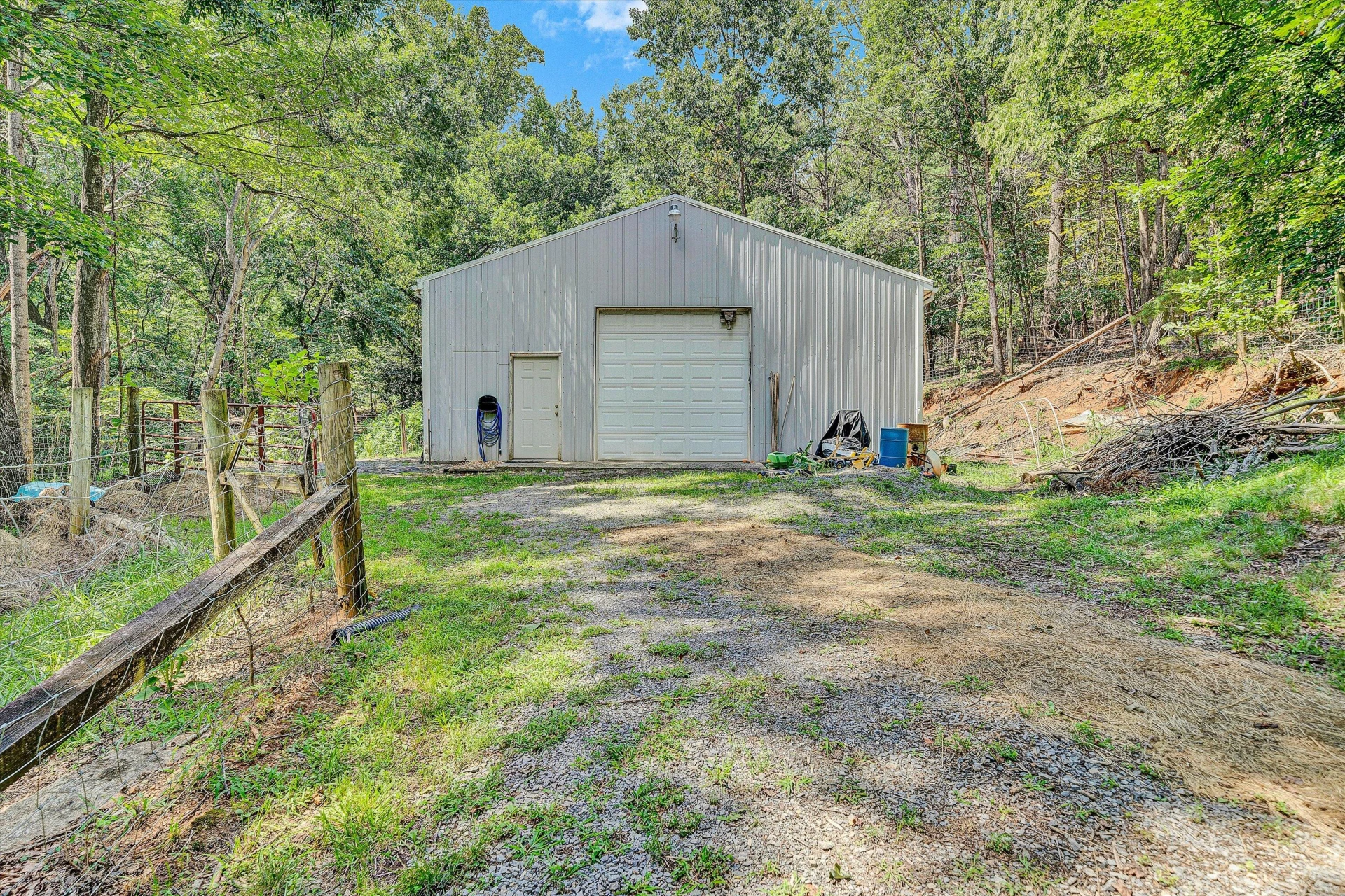 2332 Rutrough RD - Photo 30
