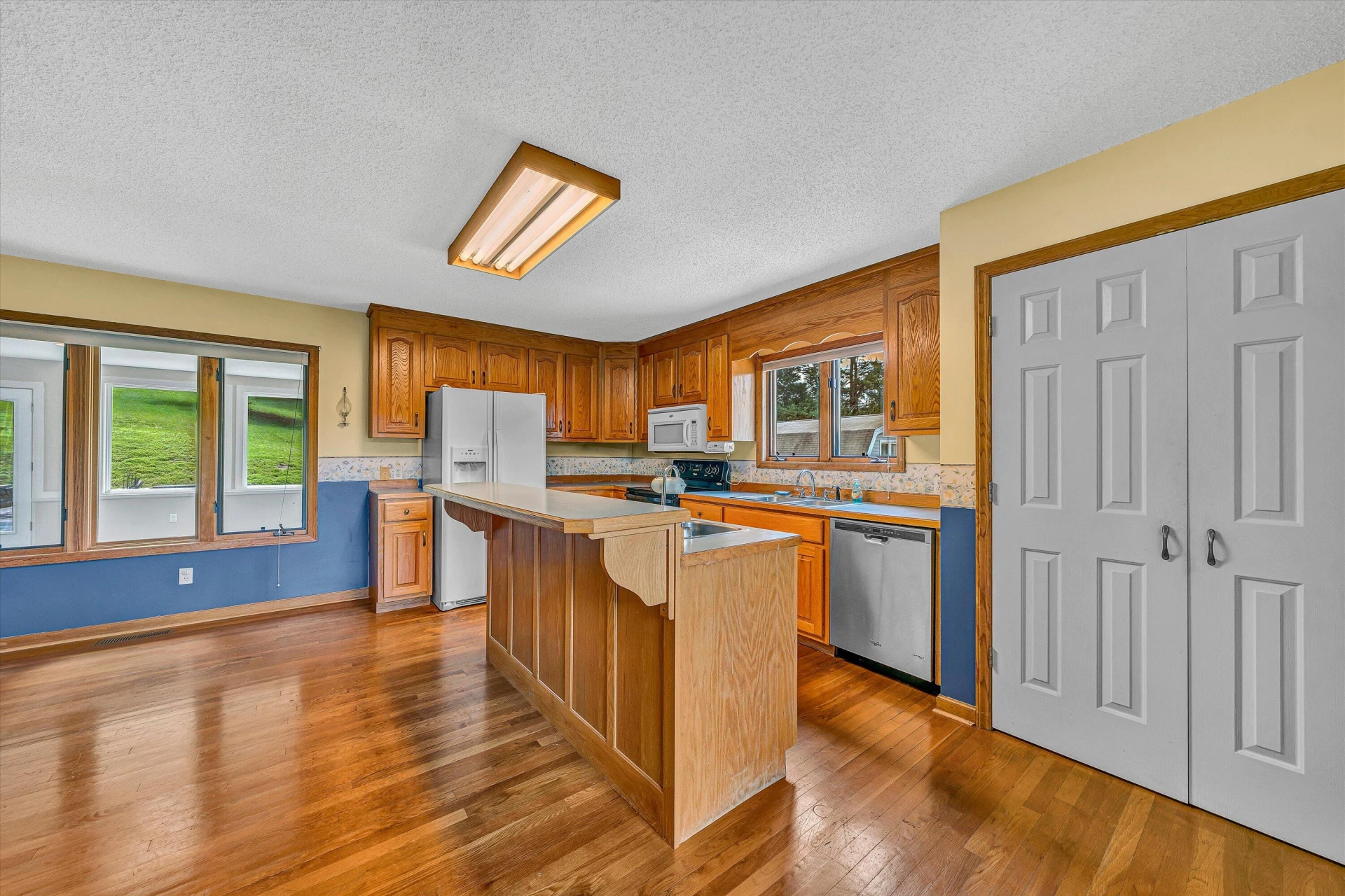501 Saddlewood DR - Photo 17