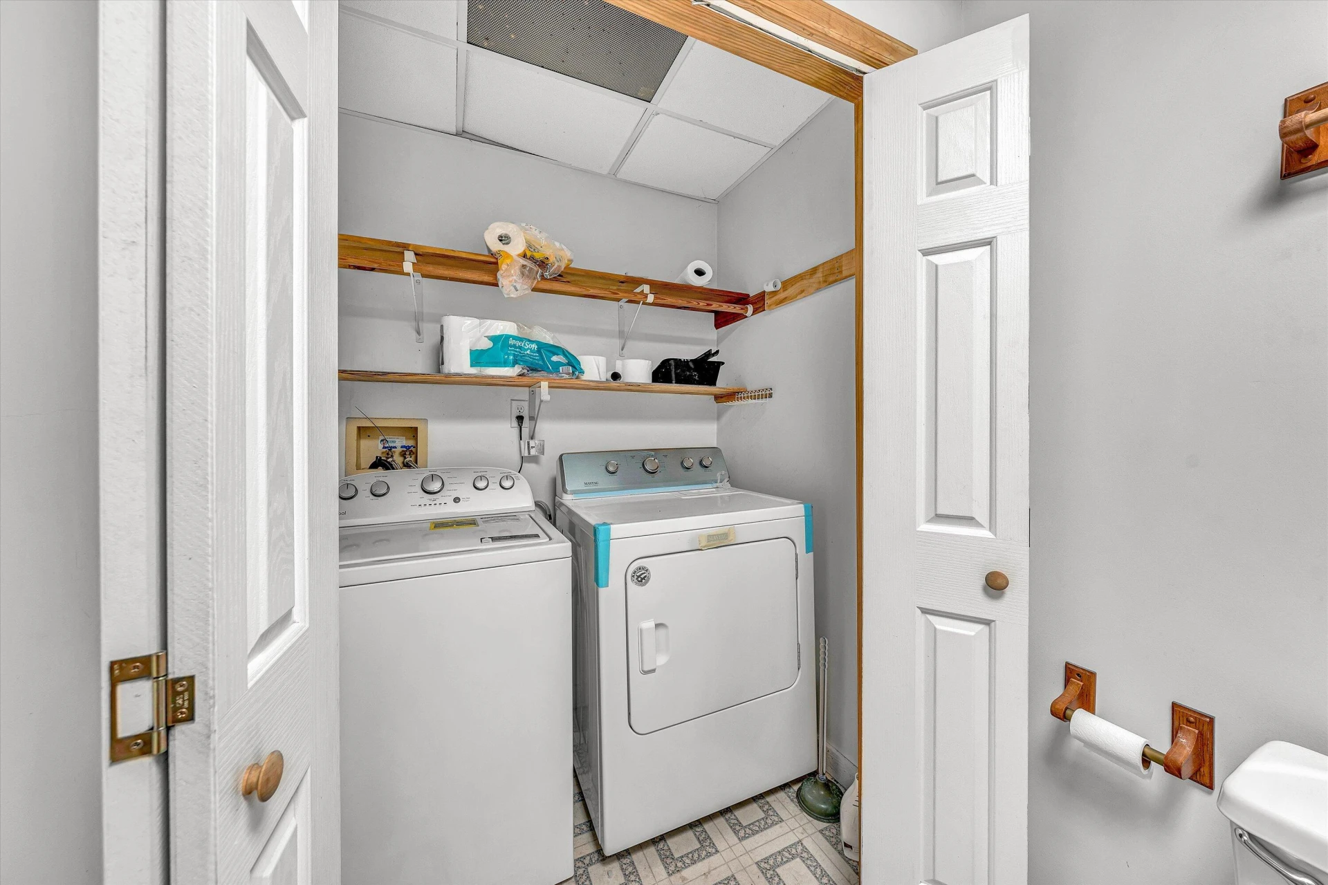 501 Saddlewood DR - Photo 40