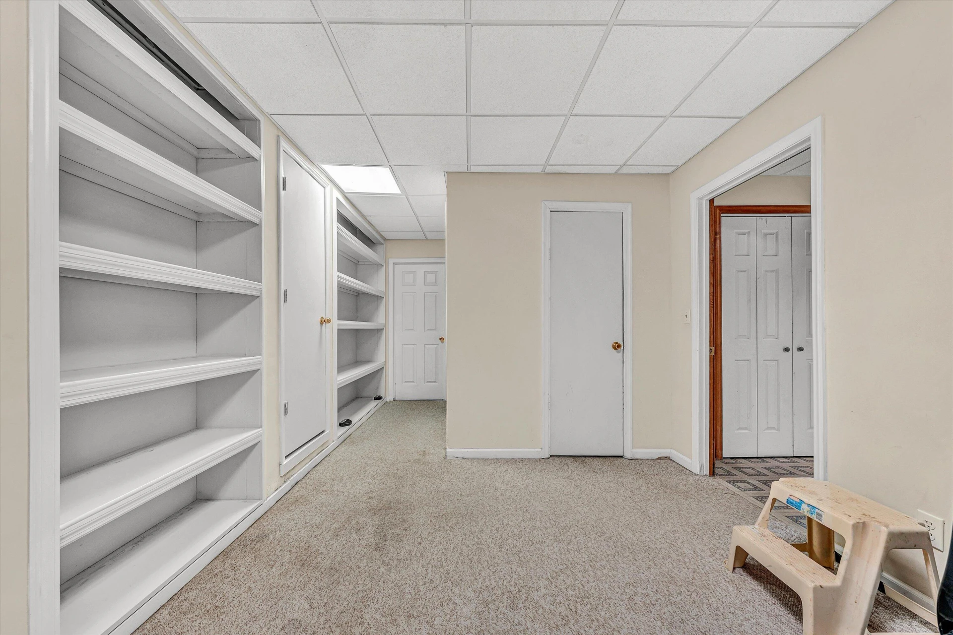501 Saddlewood DR - Photo 42