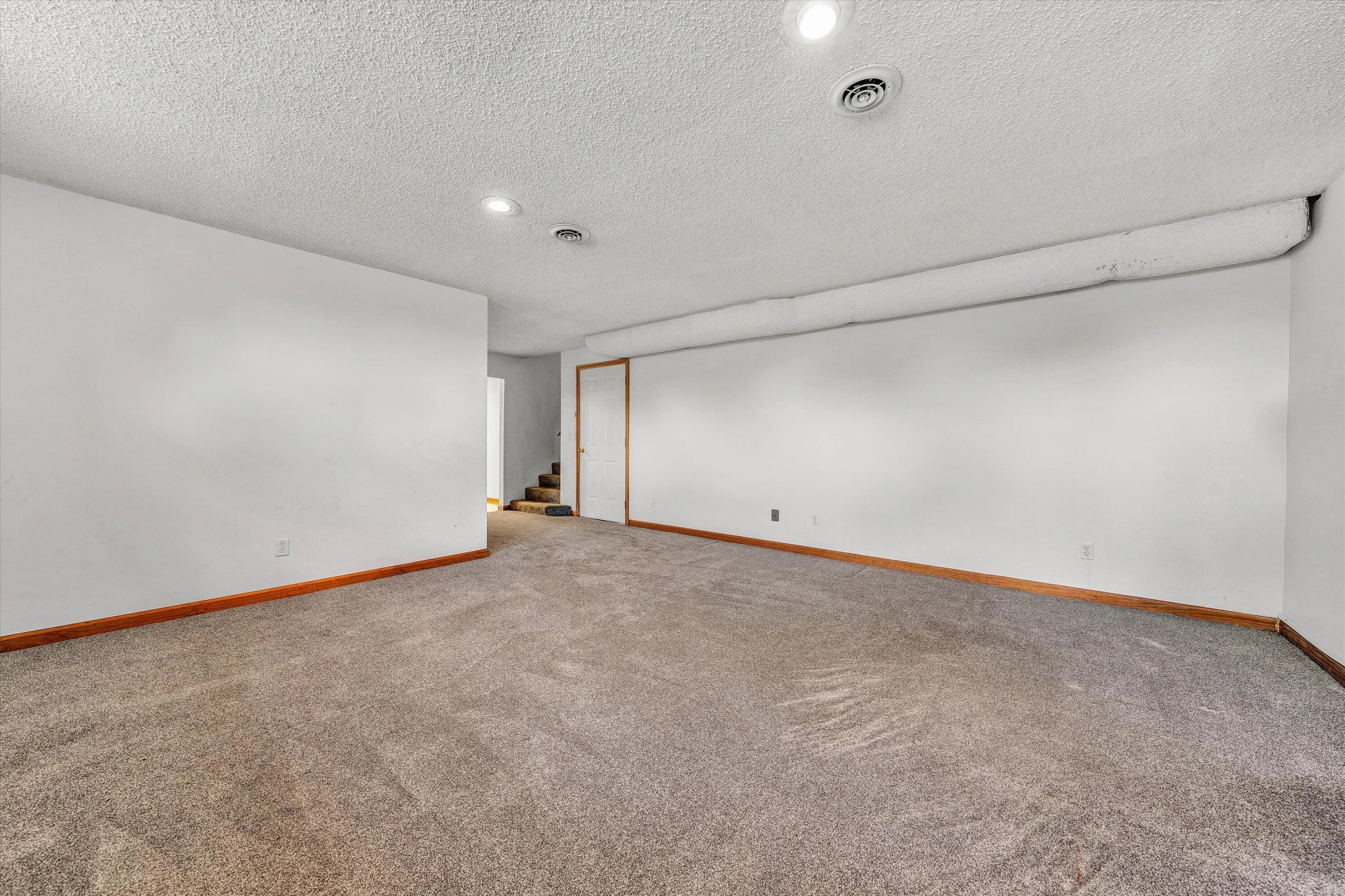 501 Saddlewood DR - Photo 44