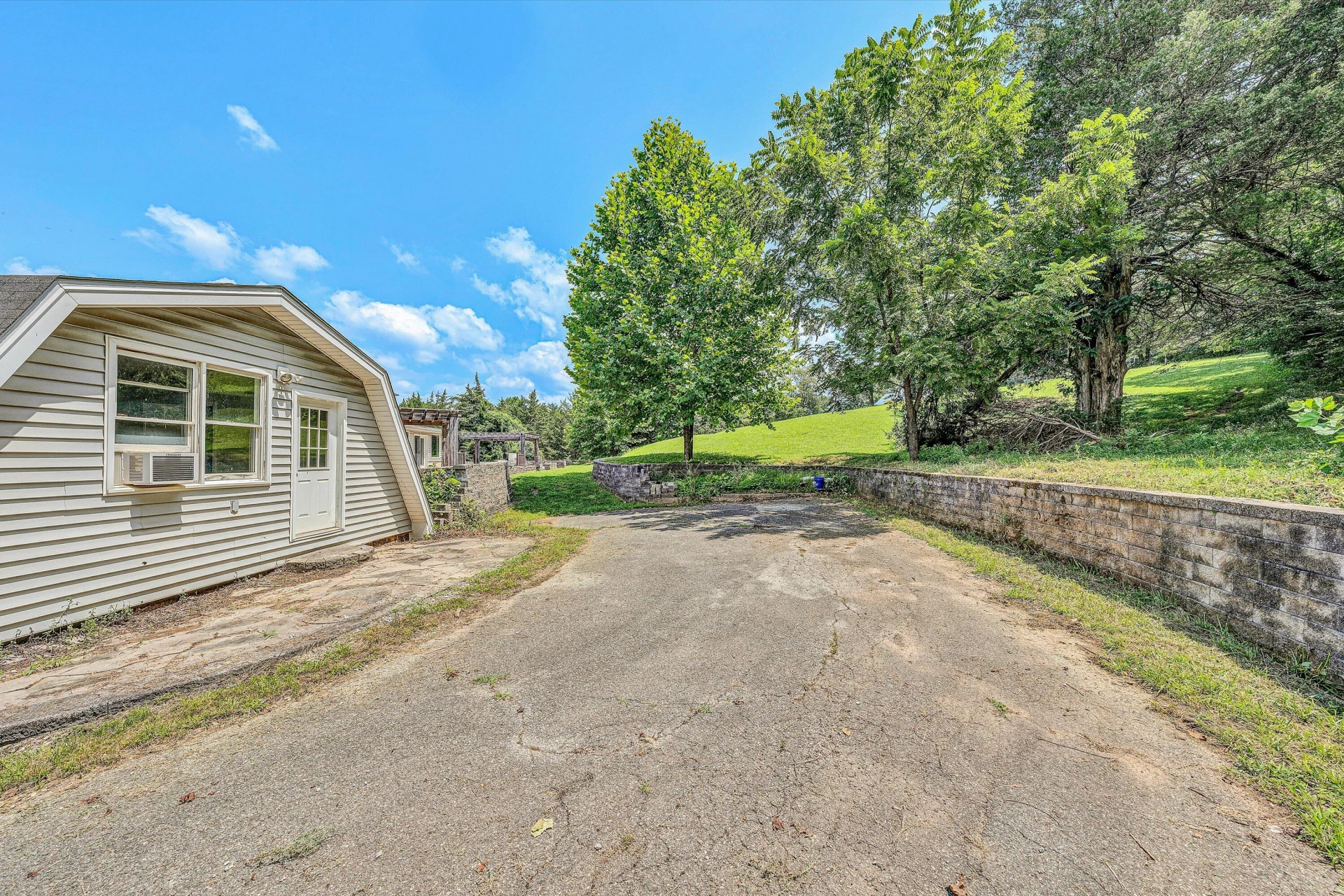 501 Saddlewood DR - Photo 57