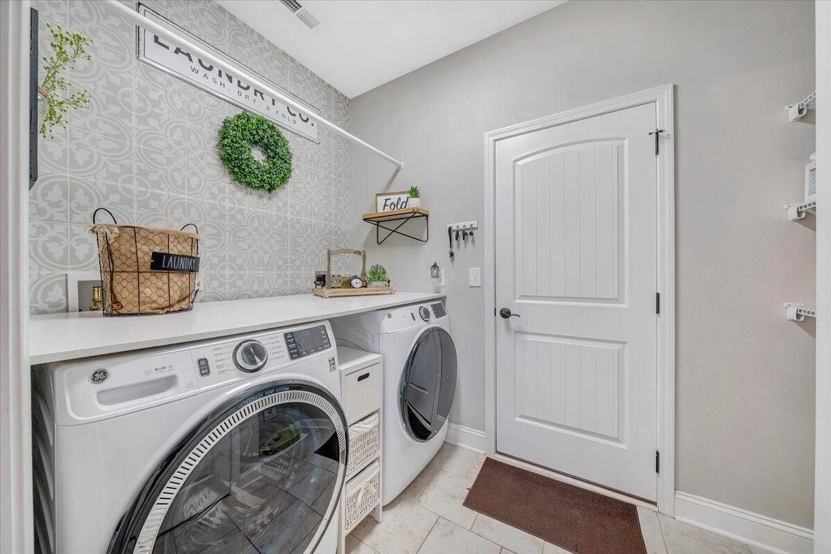 38 Luna CT - Photo 32