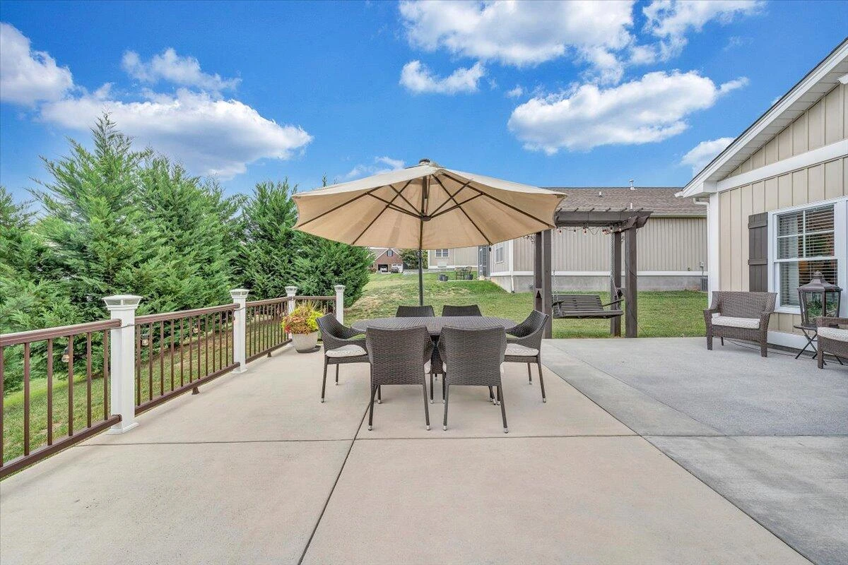 38 Luna CT - Photo 39