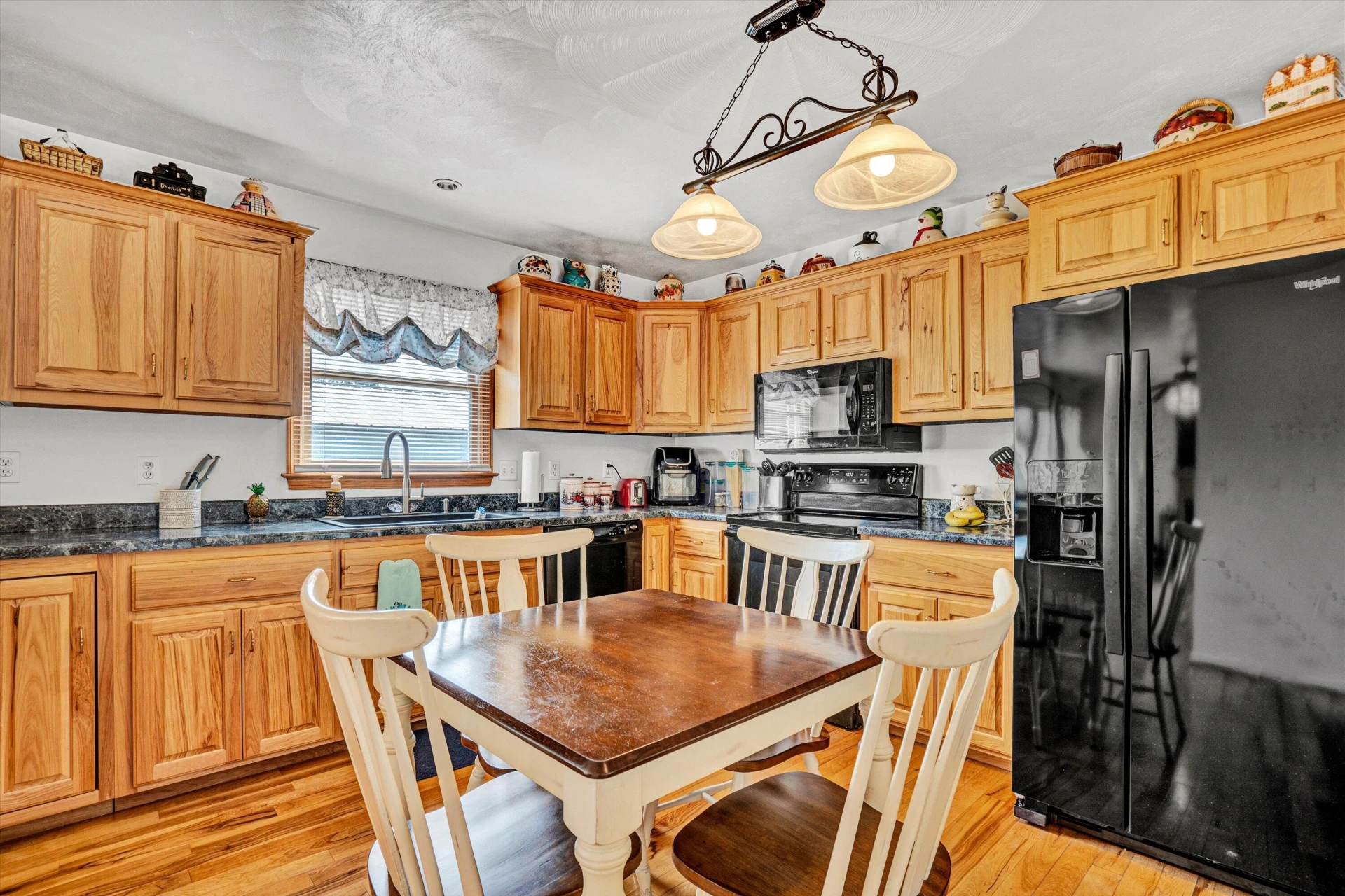 311 Herndon AVE - Photo 11