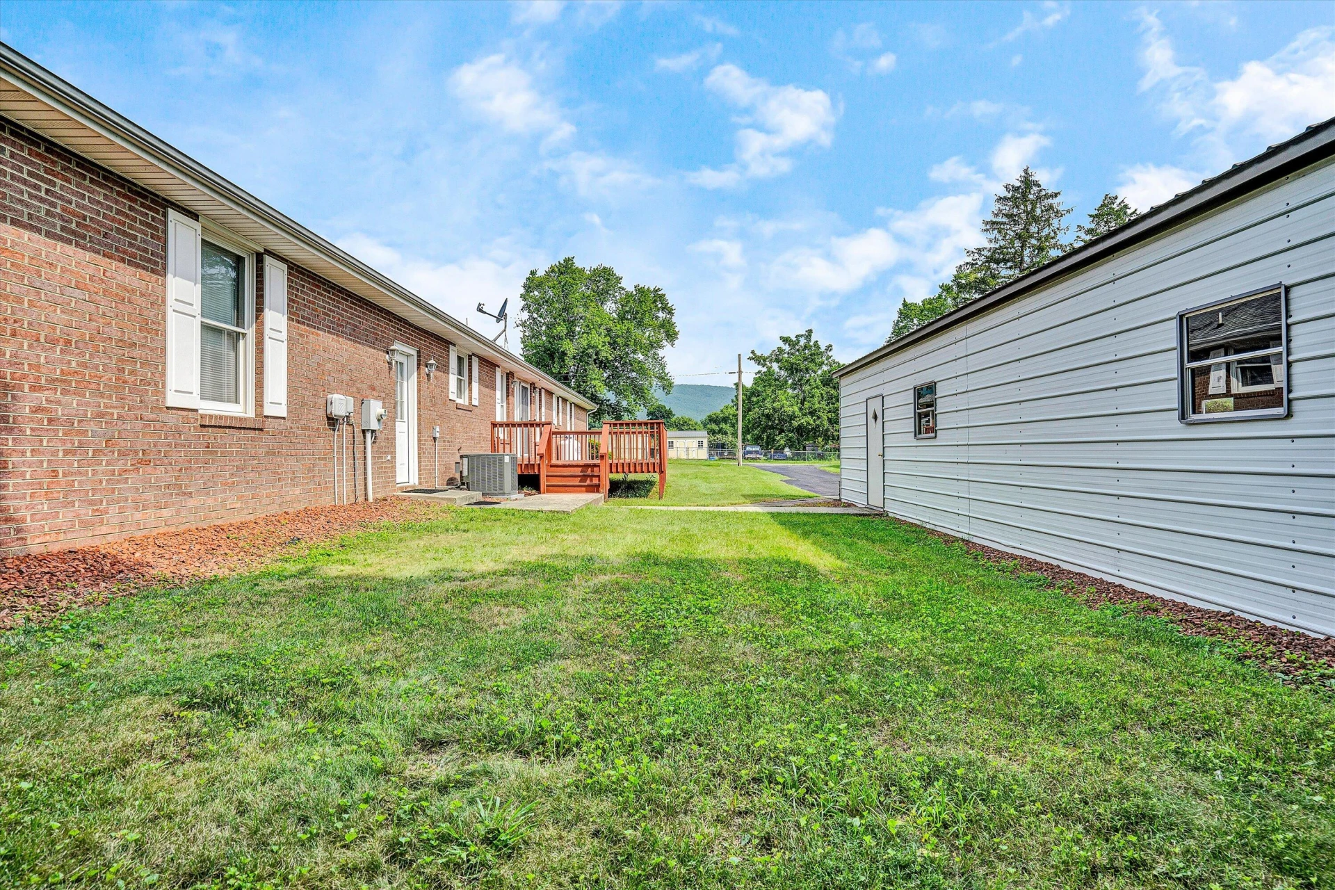 311 Herndon AVE - Photo 27