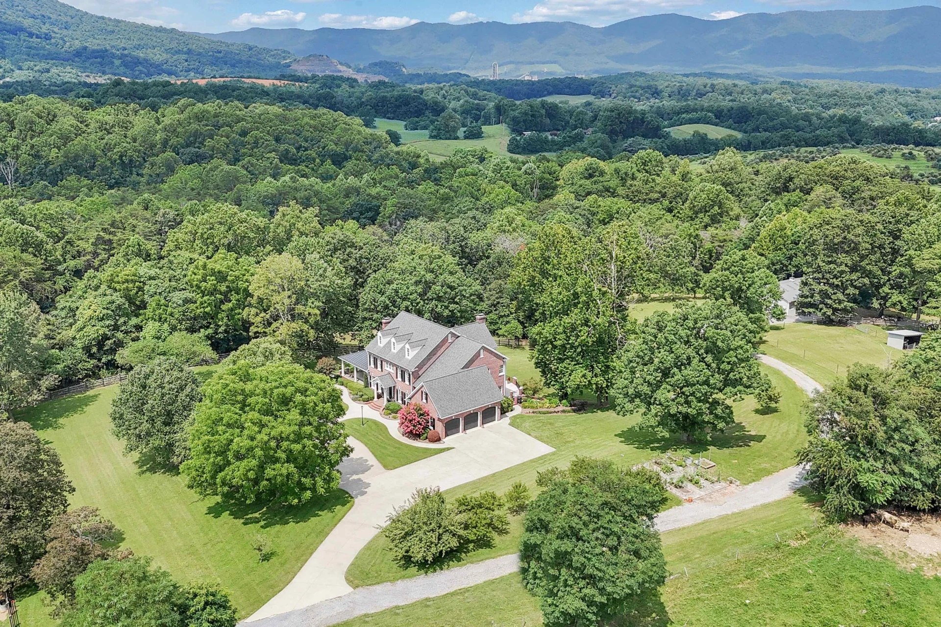 5736 Blacksburg RD - Photo 91