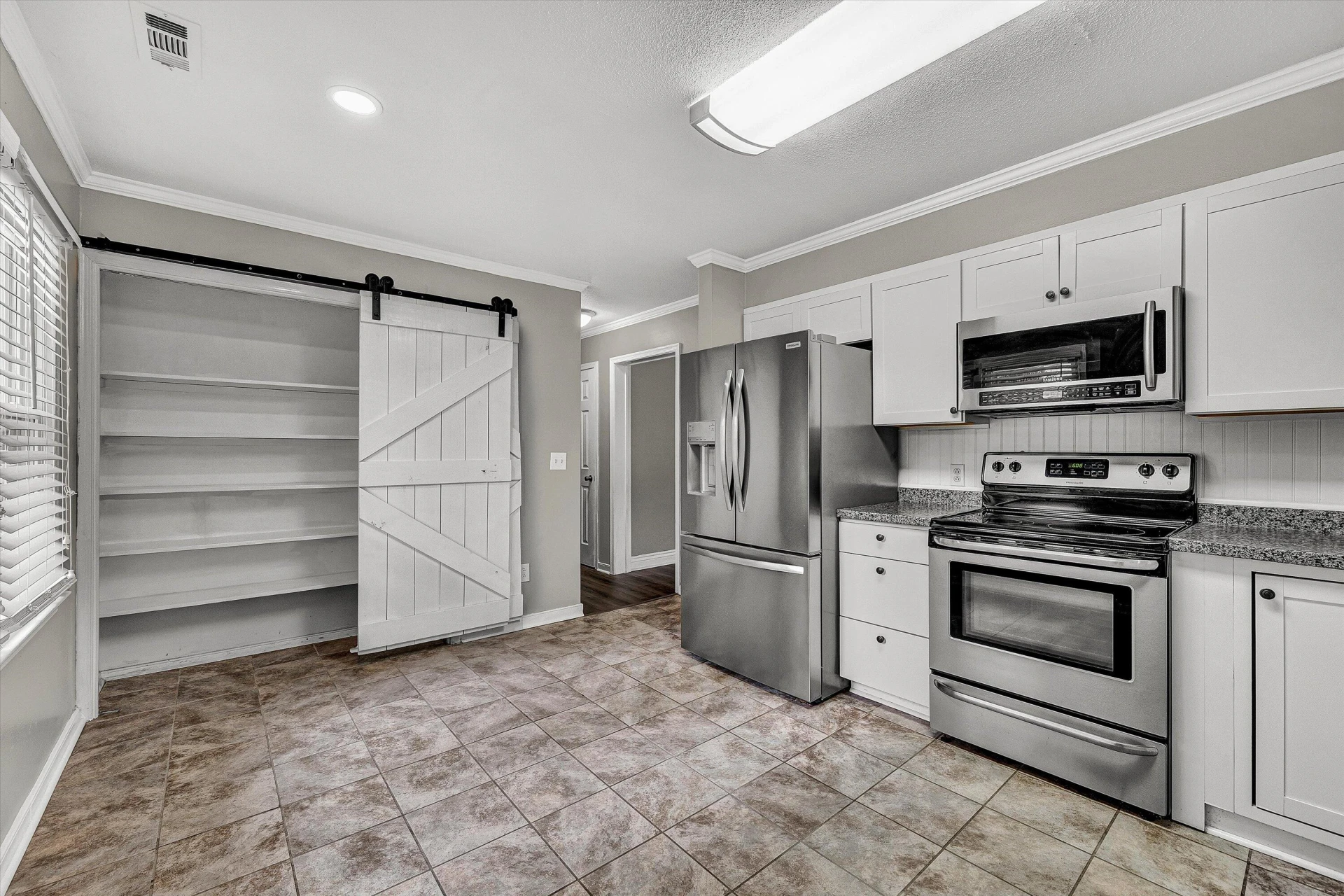 84 Oak LN - Photo 9