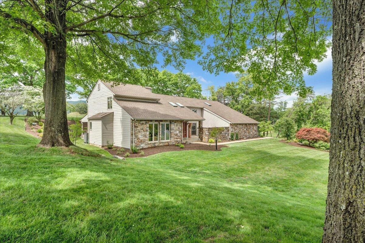 5319 McVitty RD