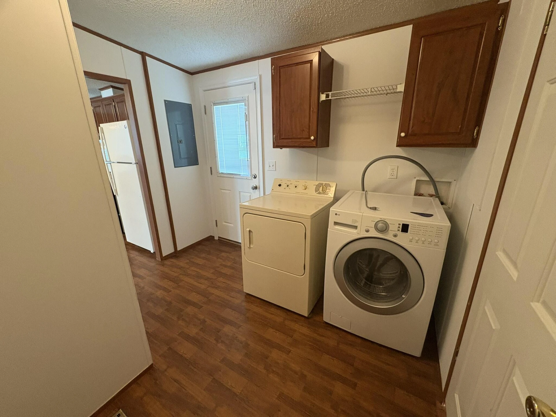 7526 Apple Grove LN - Photo 14