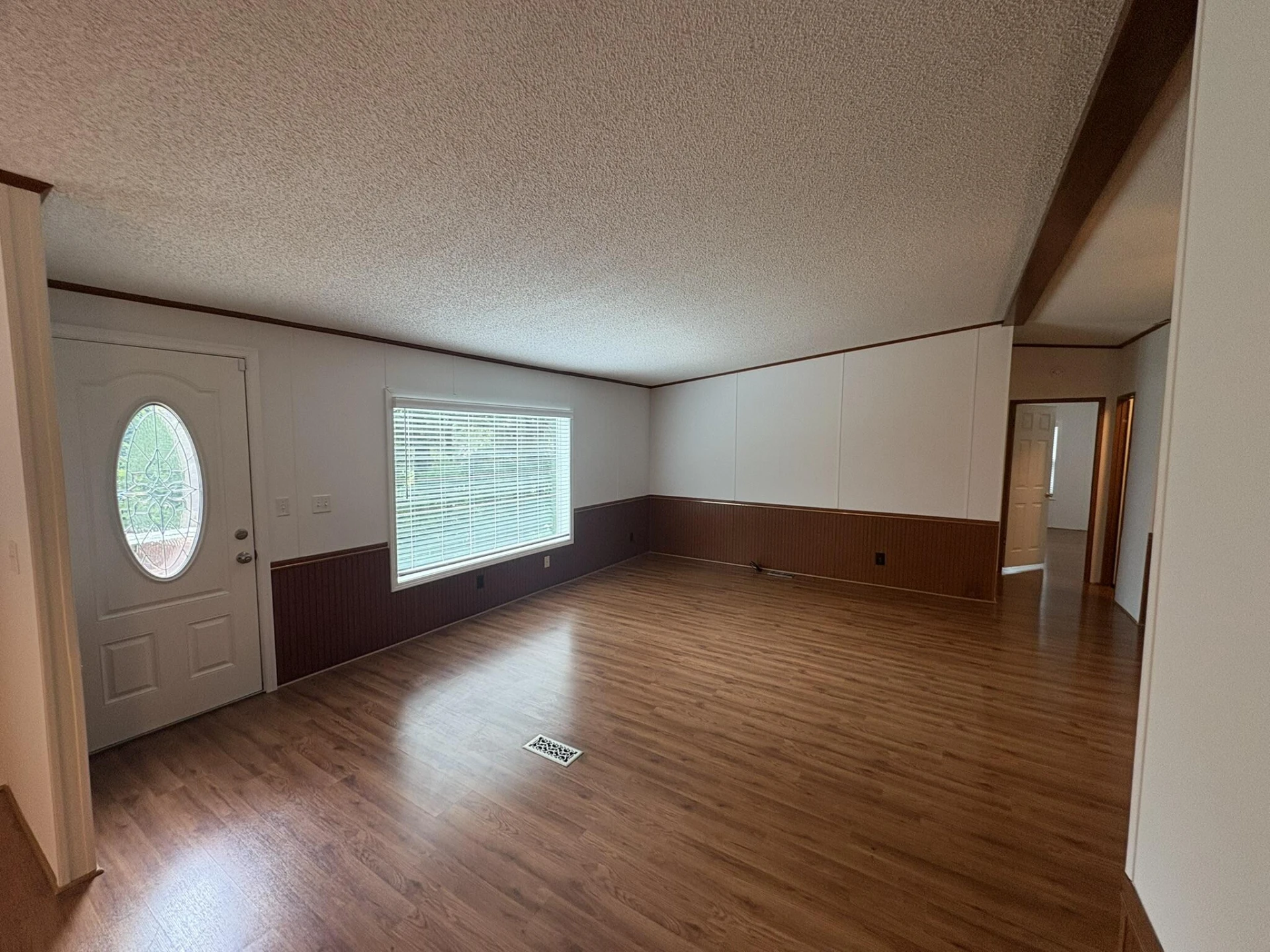 7526 Apple Grove LN - Photo 4