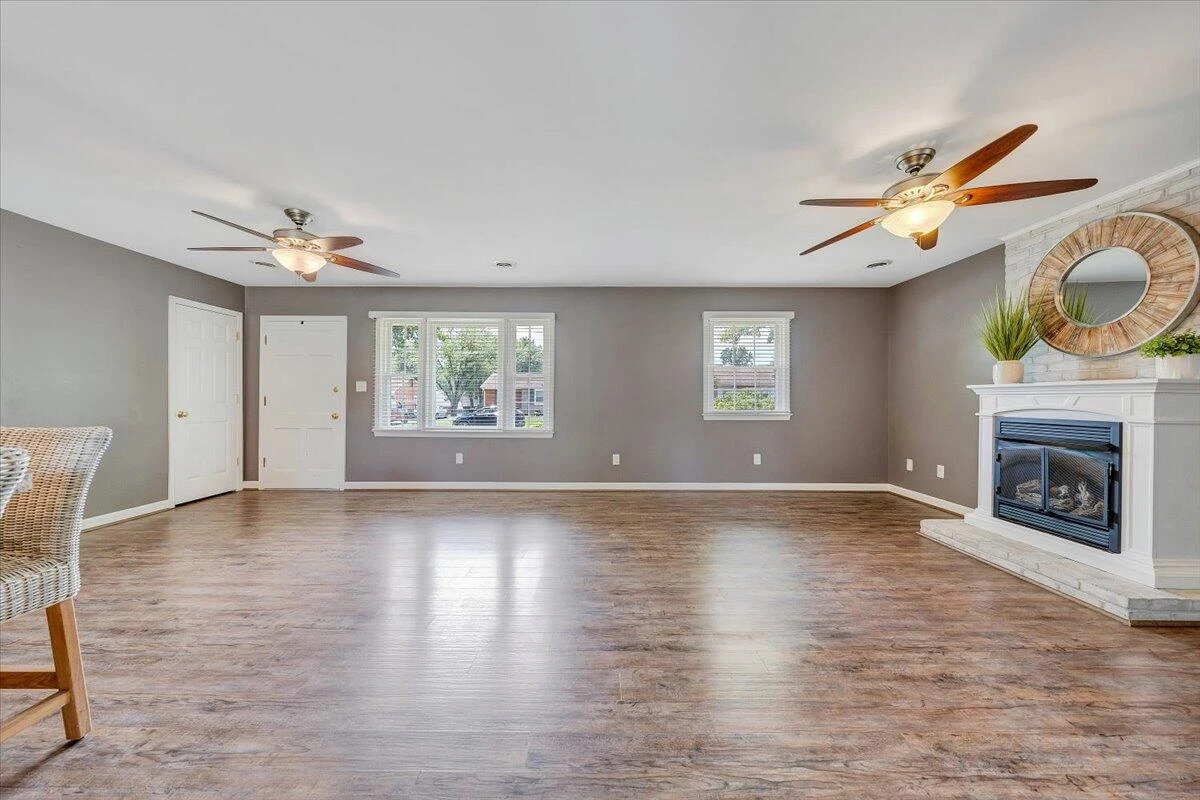 2835 Envoy DR - Photo 10